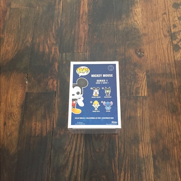 Mickey Mouse Barnes & Noble Collection Funko Pop - Picture 3 of 6